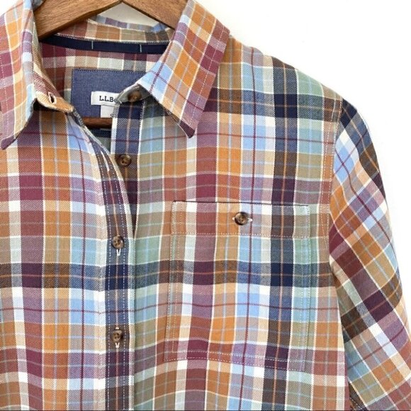 L.L. Bean plaid button down shirt in cotton & lyocell blend fabric, petite - Picture 2 of 9
